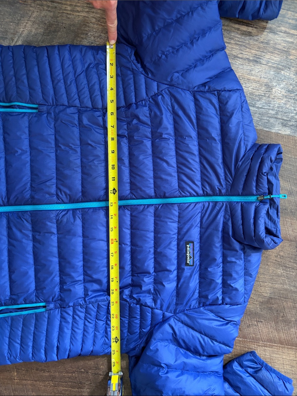 Patagonia Women’s Down Sweater Blue Puffer Jacket with Teal Trim - Picture 11 of 13